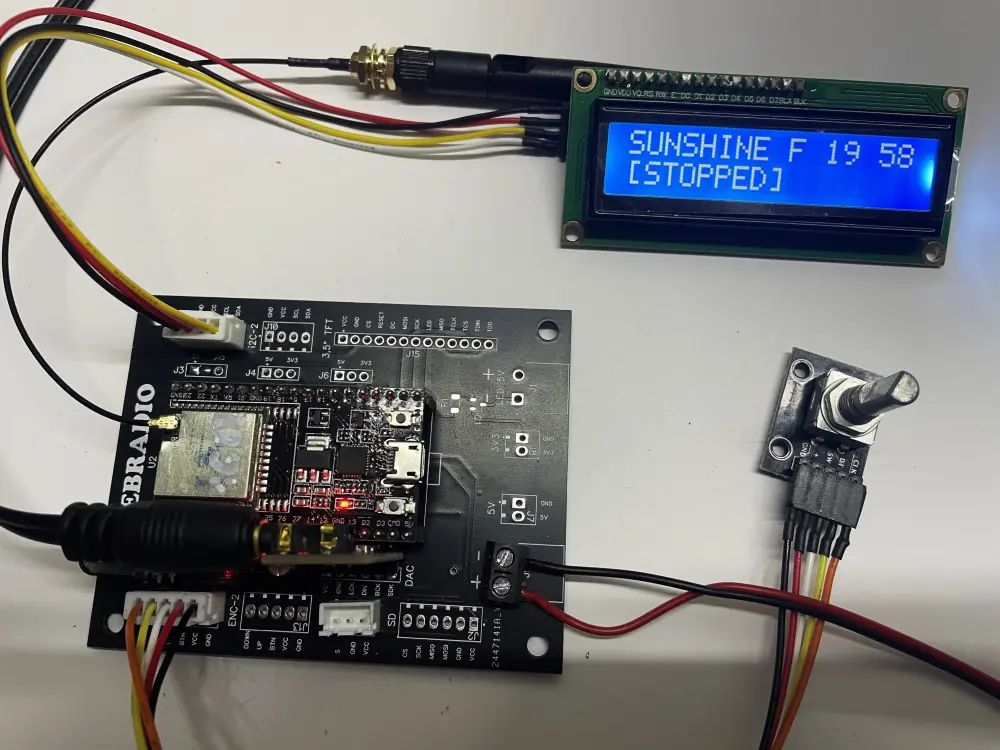 Internetrádió, ESP32,  1602-es karakteres kijelzővel